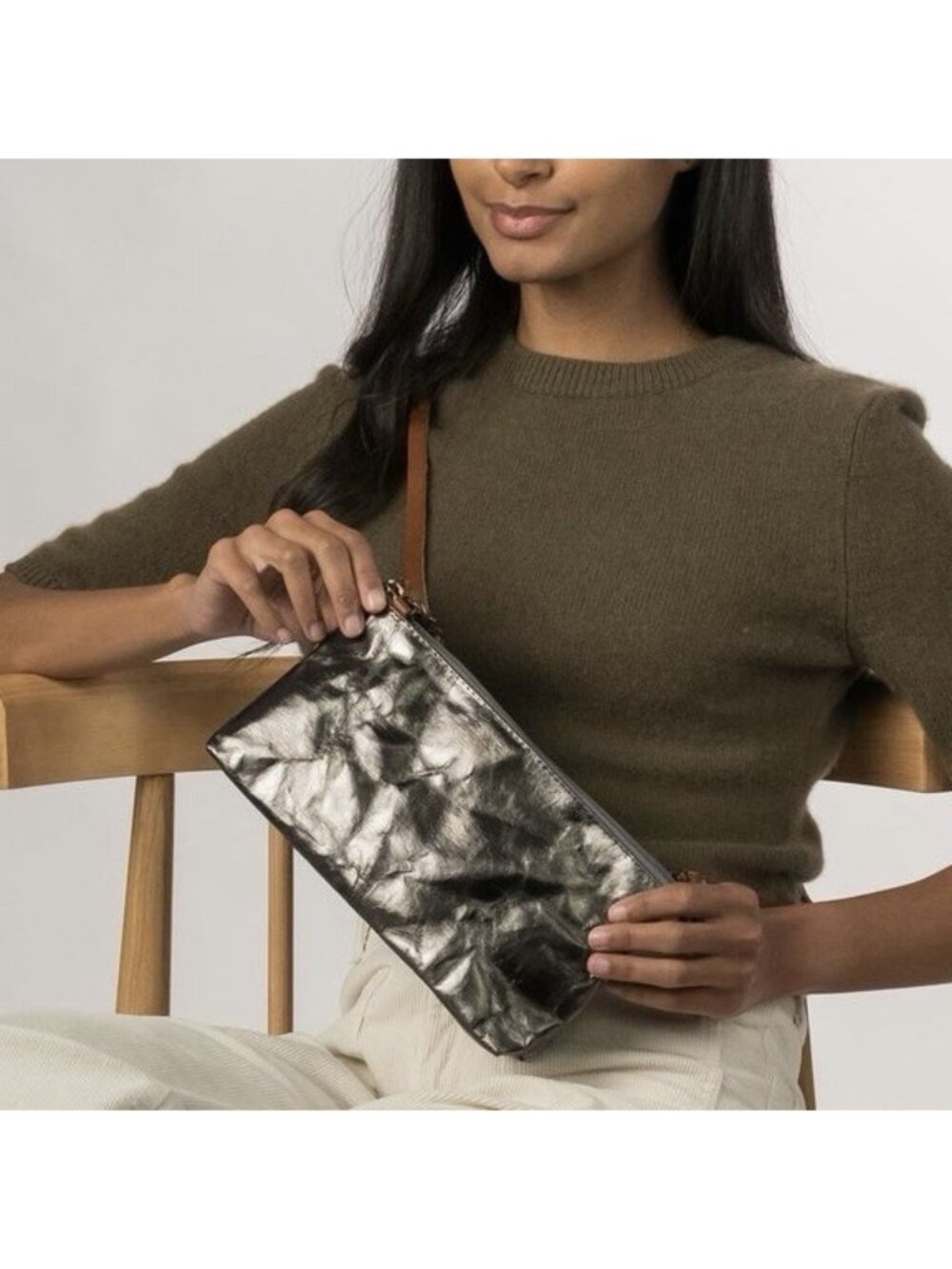NEW Uashmama La Busta Metallic Paper Crossbody Purse Bag Minimalist Clutch